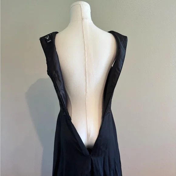 Windsor Black Embellished Halter Gown - Picture 8 of 9